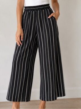 ShineStar Black & White Striped Wide Leg Cropped Pants Women’s Small Pull-On
